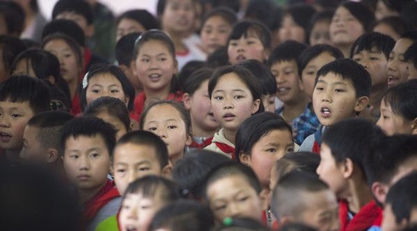 “六一微心愿，愛(ài)心暖童心”湘江電纜攜手村長(zhǎng)李銳愛(ài)心傳遞 點(diǎn)亮未來(lái)