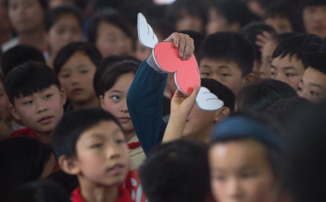 “六一微心愿，愛(ài)心暖童心”湘江電纜攜手村長(zhǎng)李銳愛(ài)心傳遞 點(diǎn)亮未來(lái)