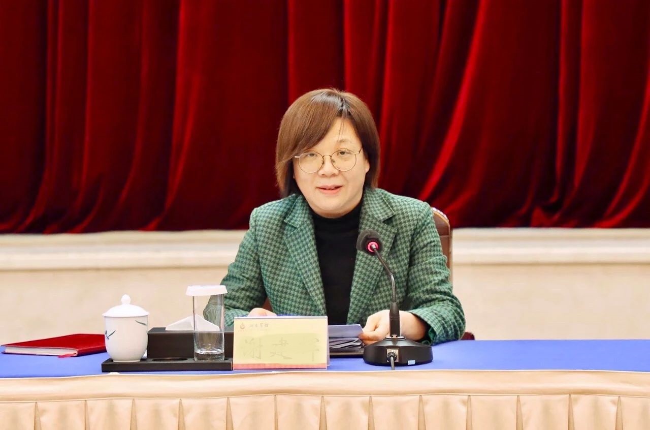 毛偉明省長出席全省民營企業(yè)家座談會，湘江電纜董事長侯少斌應邀參加