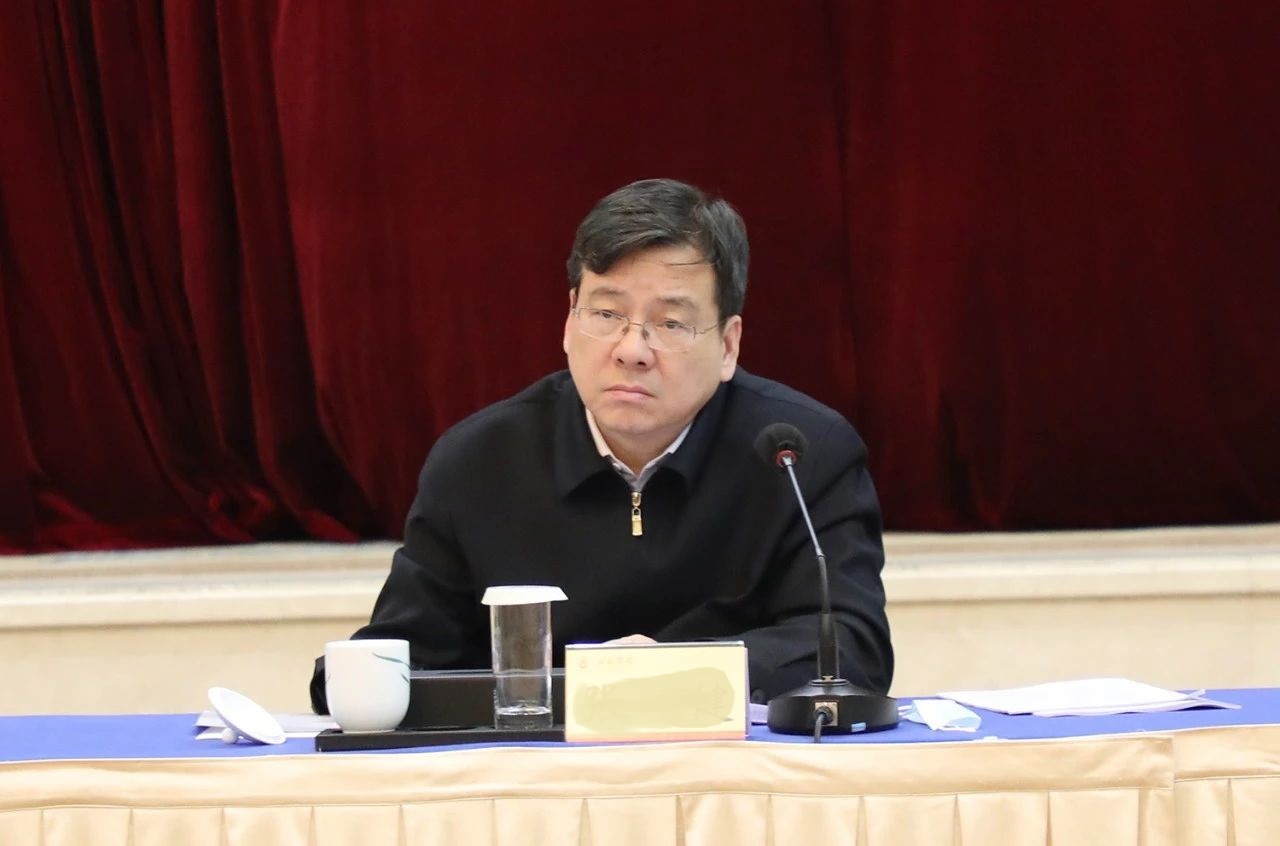 毛偉明省長出席全省民營企業(yè)家座談會，湘江電纜董事長侯少斌應邀參加